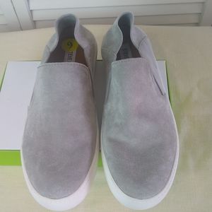 Steve Madden Suede Slip-on